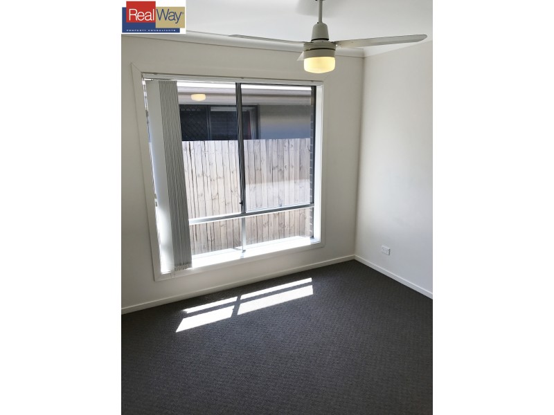 24 Williams Crescent, North Lakes QLD 4509