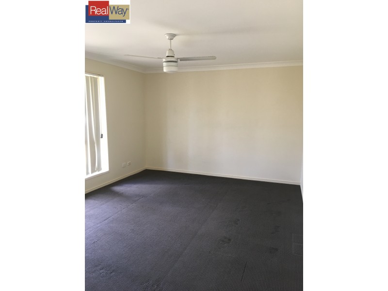 4 Gatsby Court, Kallangur QLD 4503