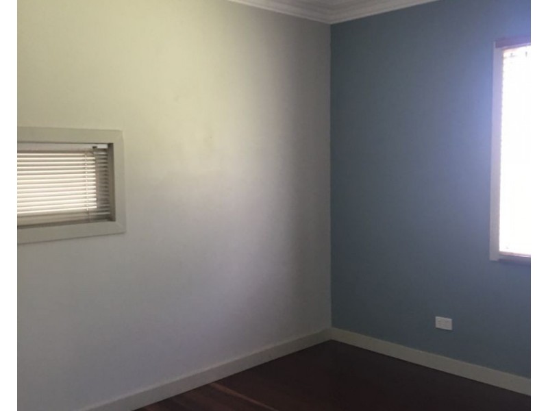 16 Warde Street, Scarborough QLD 4020