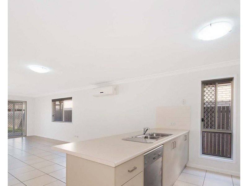 16 Waterlilly Court, Rothwell QLD 4022