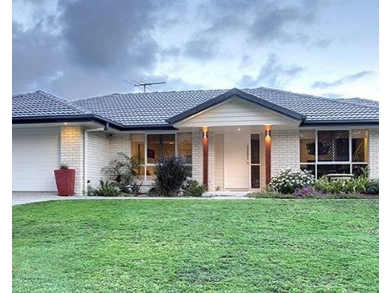 2 Sylvia Court, Rothwell QLD 4022
