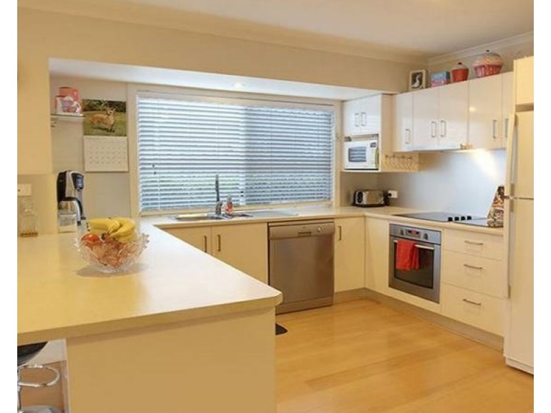 2 Sylvia Court, Rothwell QLD 4022
