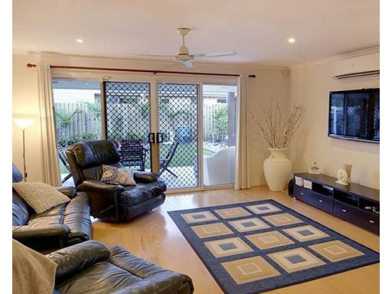 2 Sylvia Court, Rothwell QLD 4022