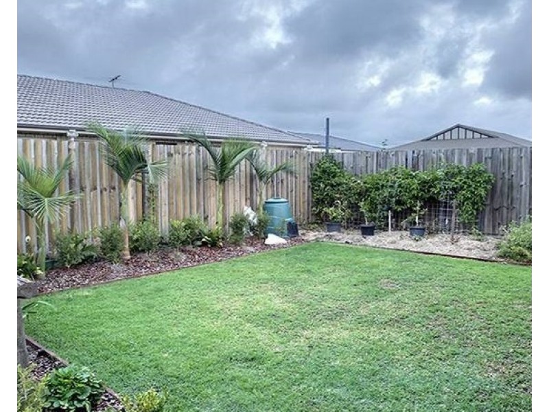 2 Sylvia Court, Rothwell QLD 4022