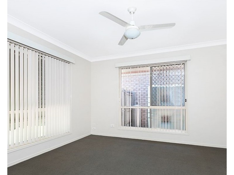 5 Mowbray Court, Kallangur QLD 4503