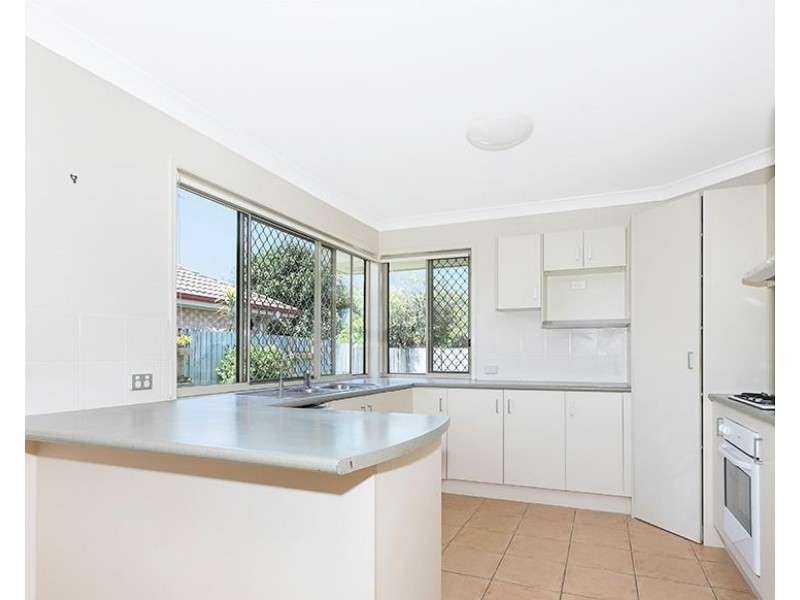 5 Mowbray Court, Kallangur QLD 4503