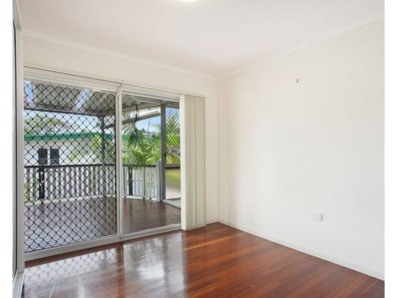 7 Waitara Street, Chermside West QLD 4032