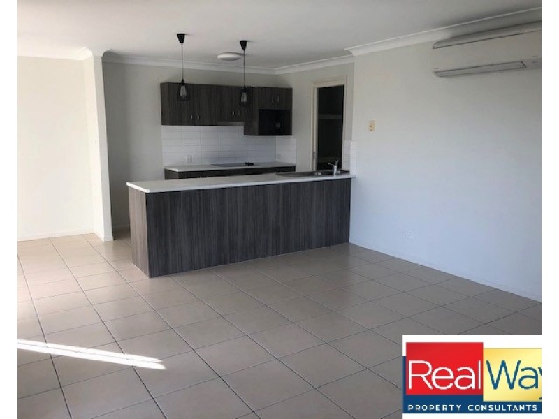 2/40 Coman Street South, Rothwell QLD 4022