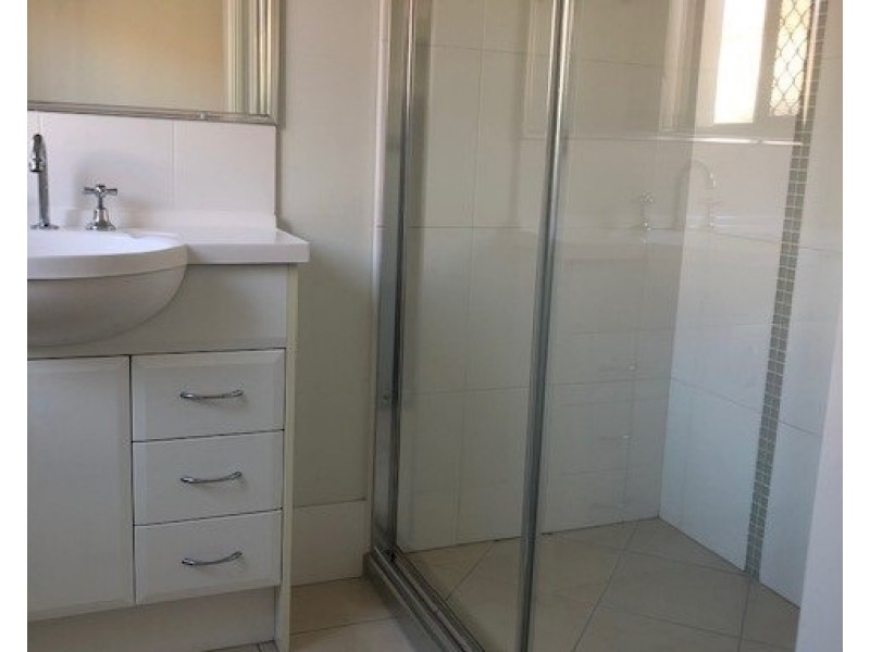 2/40 Coman Street South, Rothwell QLD 4022