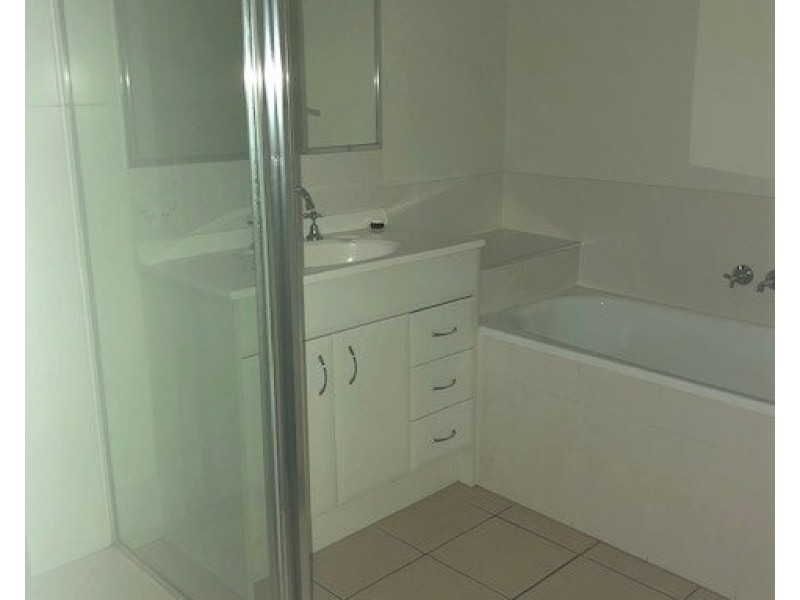 2/40 Coman Street South, Rothwell QLD 4022