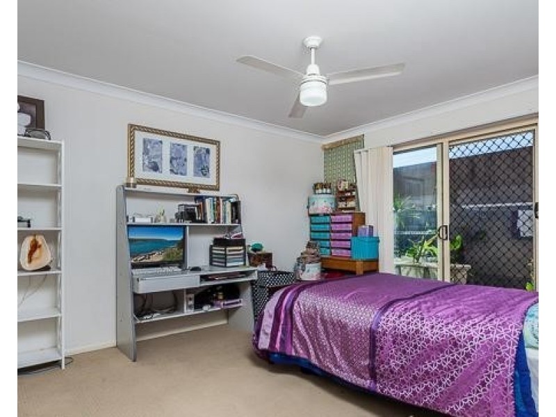2/18 Cadel Crescent, Rothwell QLD 4022