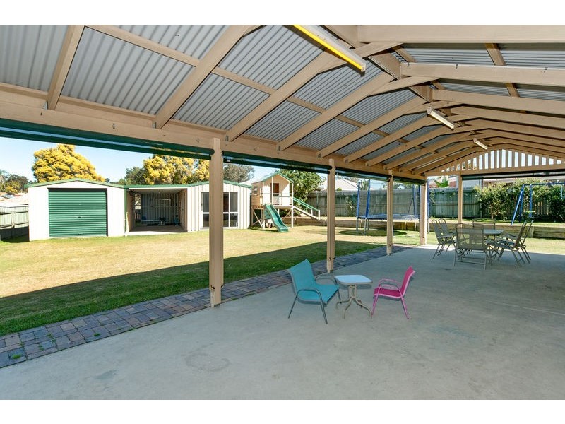 101 Equestrian Drive, Yamanto QLD 4305