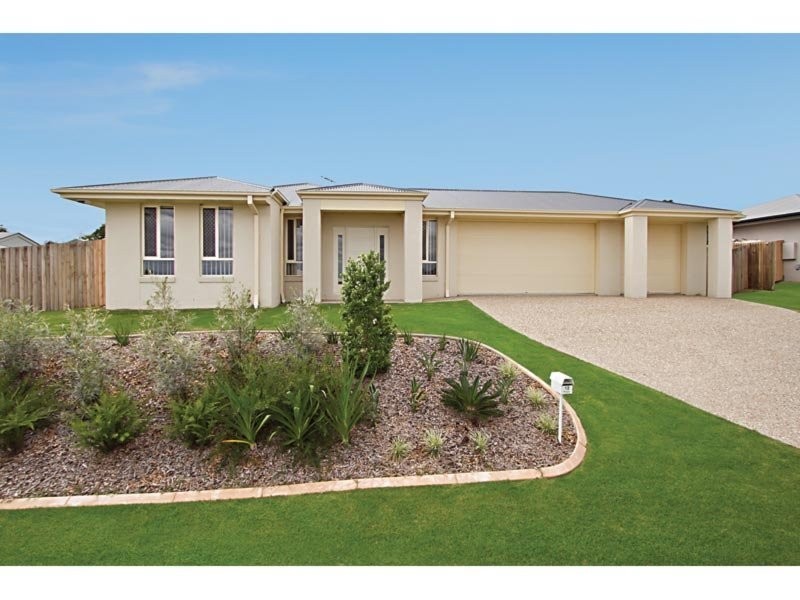 12 Iris Court, Yamanto QLD 4305