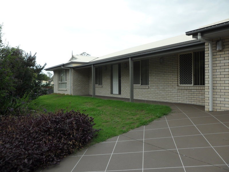 8 Gregory Street, Wulkuraka QLD 4305