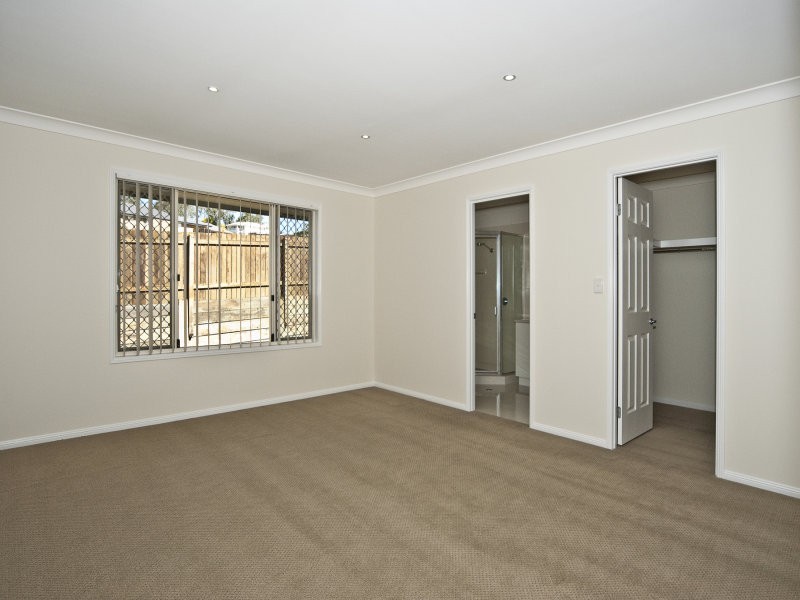 8 Gregory Street, Wulkuraka QLD 4305