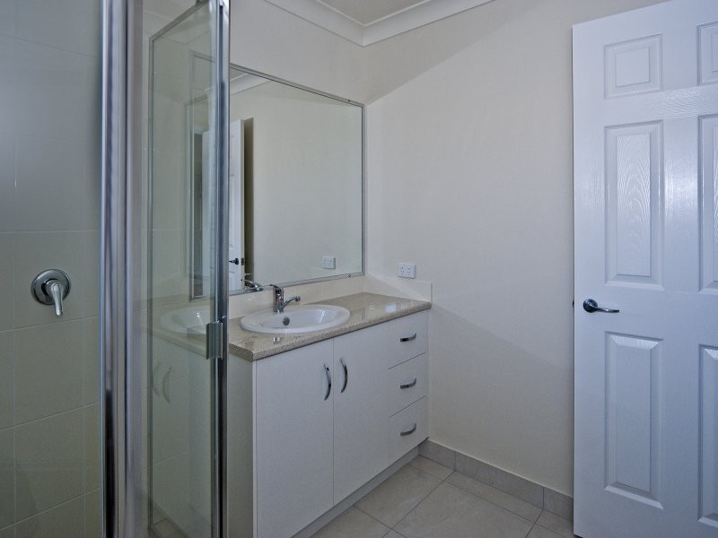 8 Gregory Street, Wulkuraka QLD 4305