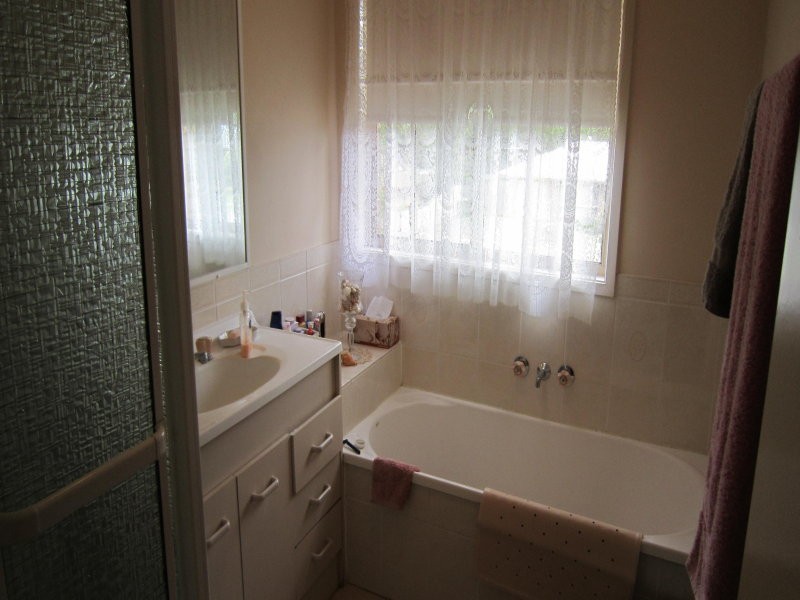 97 Equestrian Drive, Yamanto QLD 4305