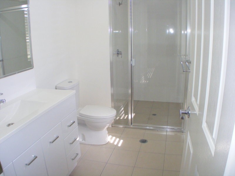 1/31 & 2/31 Woodford Street, One Mile QLD 4305