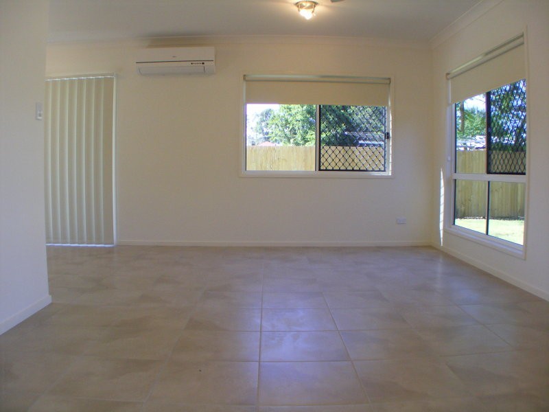 1/31 & 2/31 Woodford Street, One Mile QLD 4305