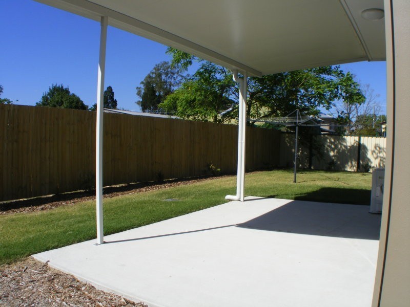1/31 & 2/31 Woodford Street, One Mile QLD 4305