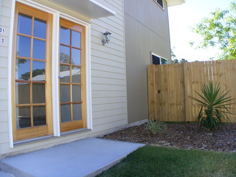 1/31 & 2/31 Woodford Street, One Mile QLD 4305