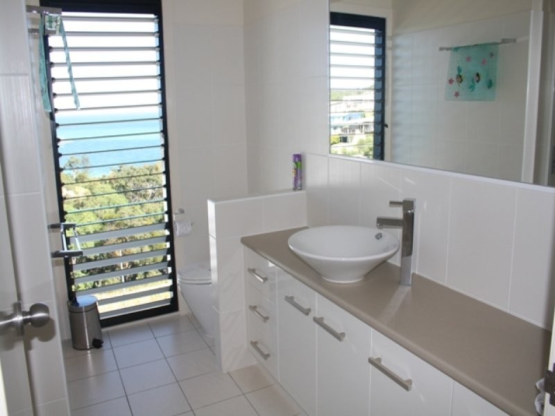 8 Ramosus Drive, Tangalooma QLD 4025