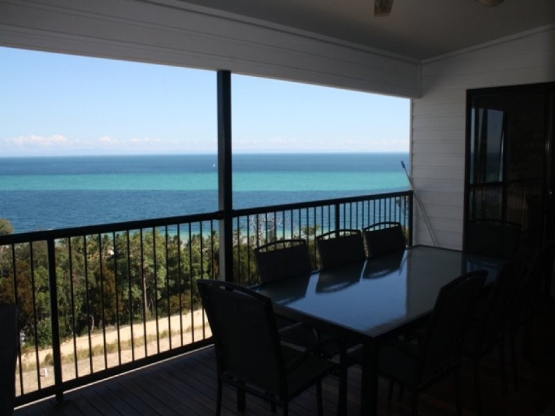 8 Ramosus Drive, Tangalooma QLD 4025