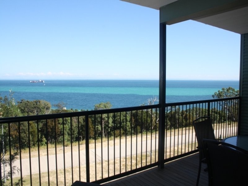 8 Ramosus Drive, Tangalooma QLD 4025