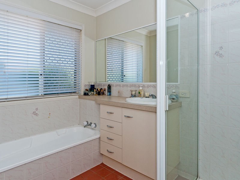 30 Rockman Drive, Raceview QLD 4305