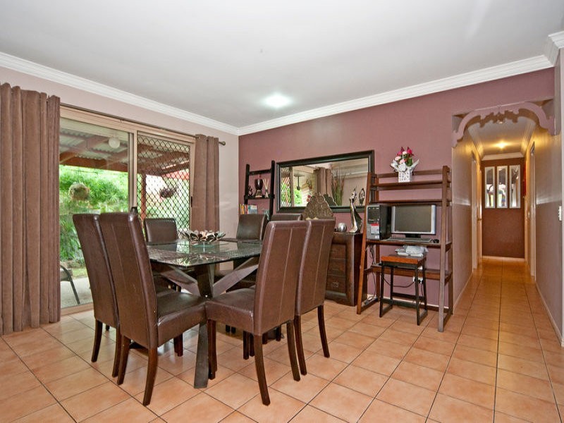 32 Jacana Crescent, Flinders View QLD 4305
