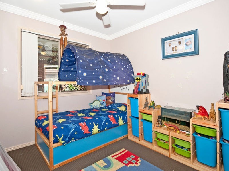 32 Jacana Crescent, Flinders View QLD 4305