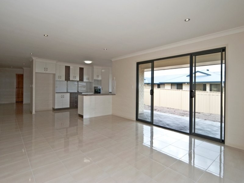 9 Sulzberger Court, Flinders View QLD 4305