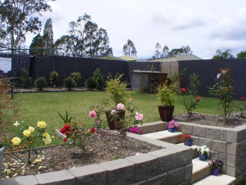 1/11 Benjamin Court, Yamanto QLD 4305