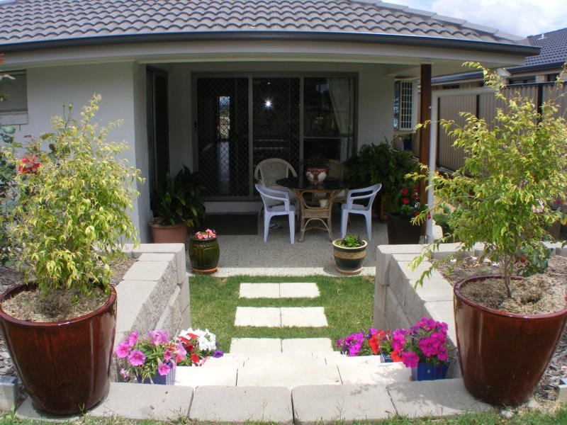 1/11 Benjamin Court, Yamanto QLD 4305