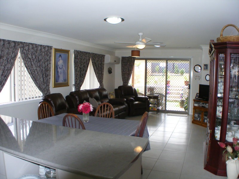 1/11 Benjamin Court, Yamanto QLD 4305