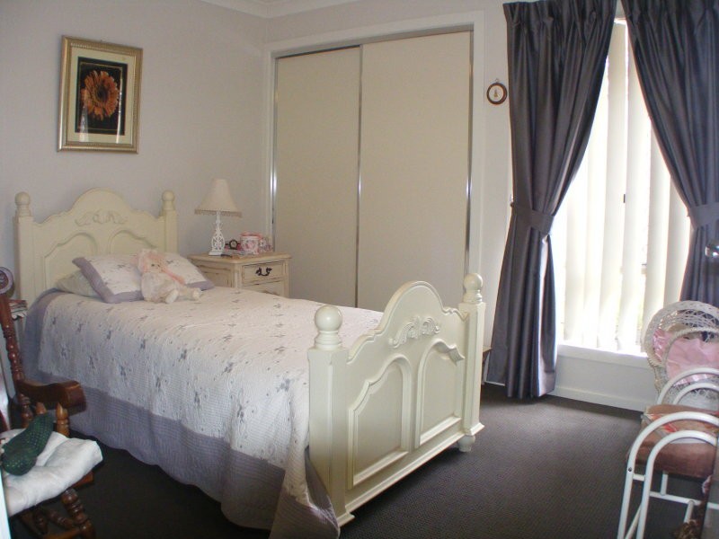 1/11 Benjamin Court, Yamanto QLD 4305