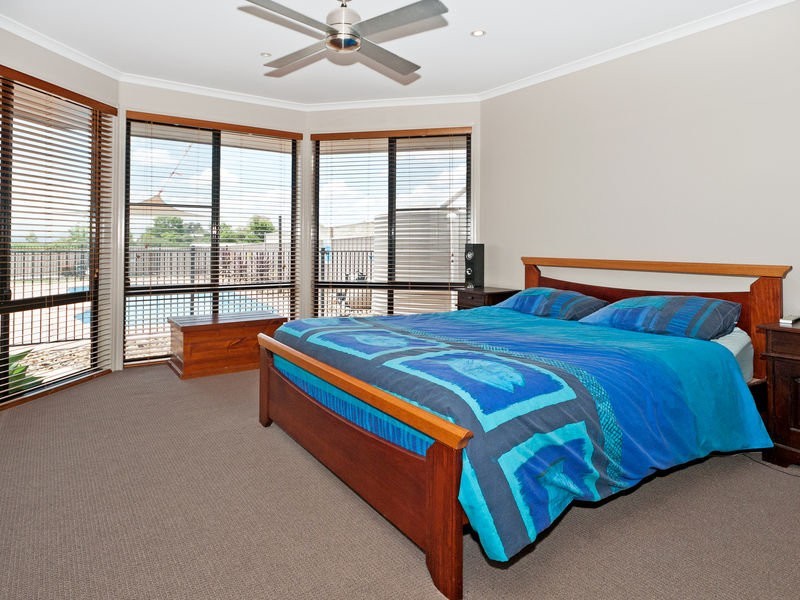 170 Edwards Street, Raceview QLD 4305