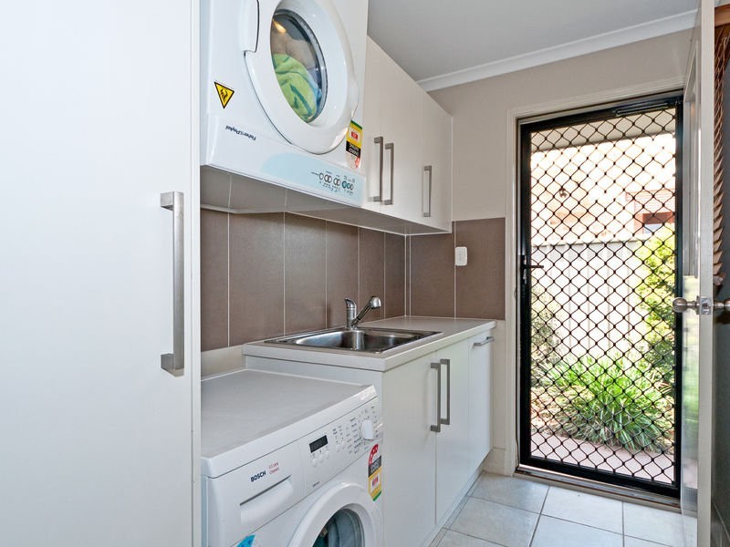 170 Edwards Street, Raceview QLD 4305