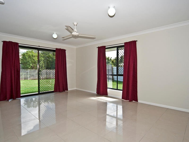 1 Ruthven Court, Yamanto QLD 4305