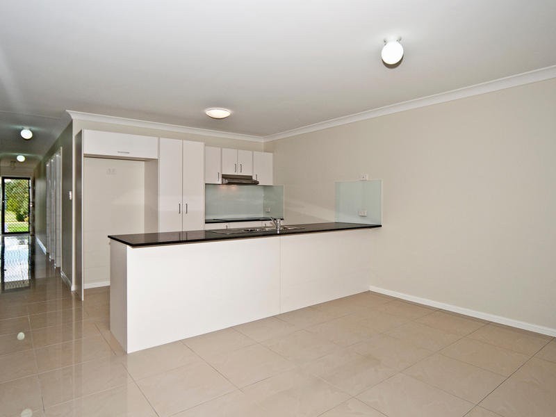 1 Ruthven Court, Yamanto QLD 4305