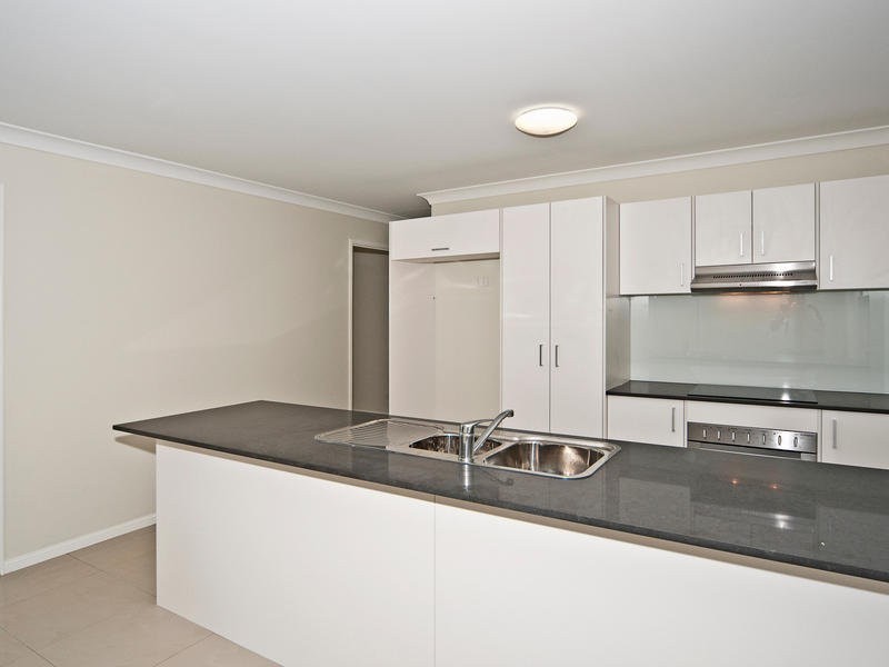 1 Ruthven Court, Yamanto QLD 4305