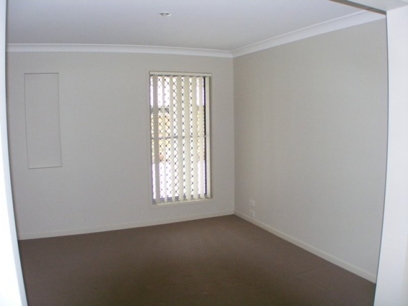 30 Bosswood Court, Yamanto QLD 4305
