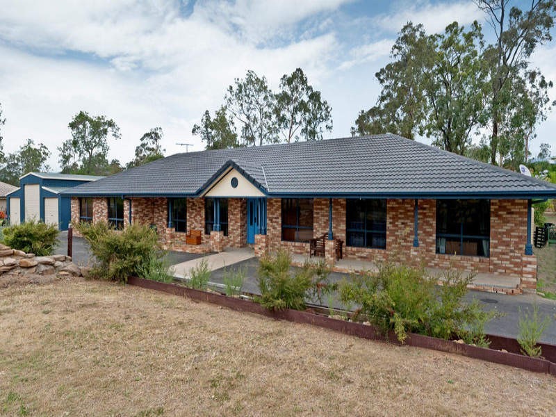 10 Hilltop Court, Deebing Heights QLD 4306
