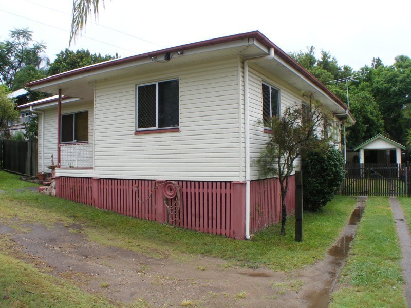 186 Blackstone Road, Silkstone QLD 4304