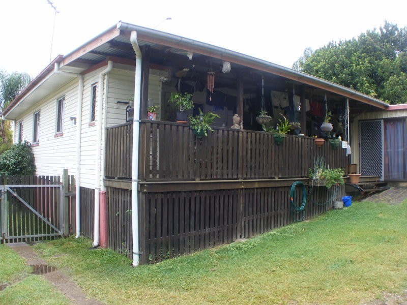 186 Blackstone Road, Silkstone QLD 4304