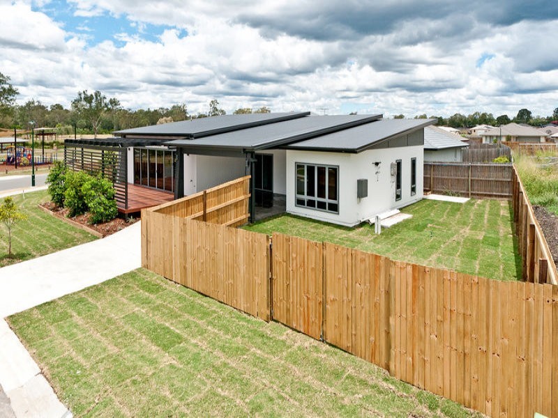 2 Sirmione Street, Raceview QLD 4305