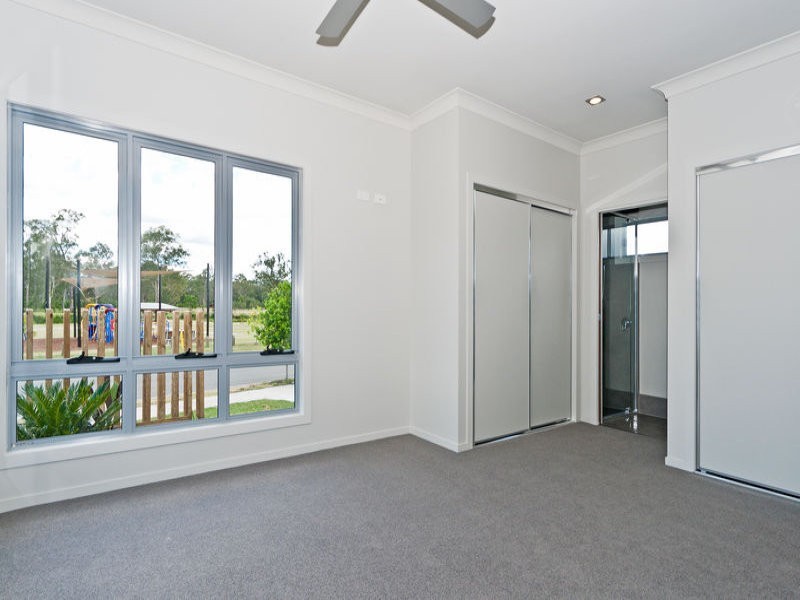 2 Sirmione Street, Raceview QLD 4305
