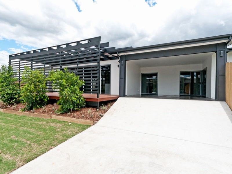 2 Sirmione Street, Raceview QLD 4305