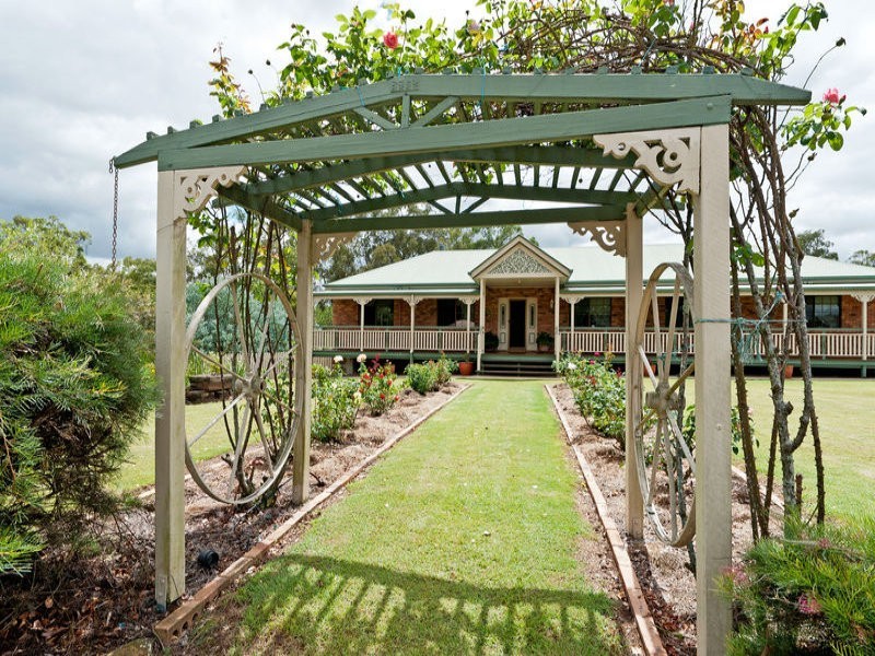 183 Winland Drive, Deebing Heights QLD 4306