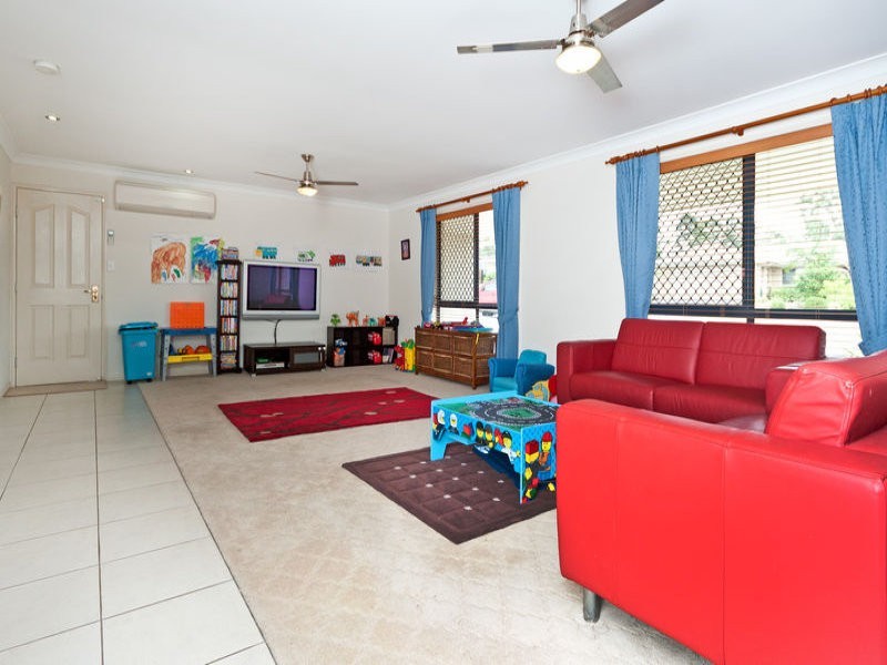 38 Lakeview Drive, Deebing Heights QLD 4306